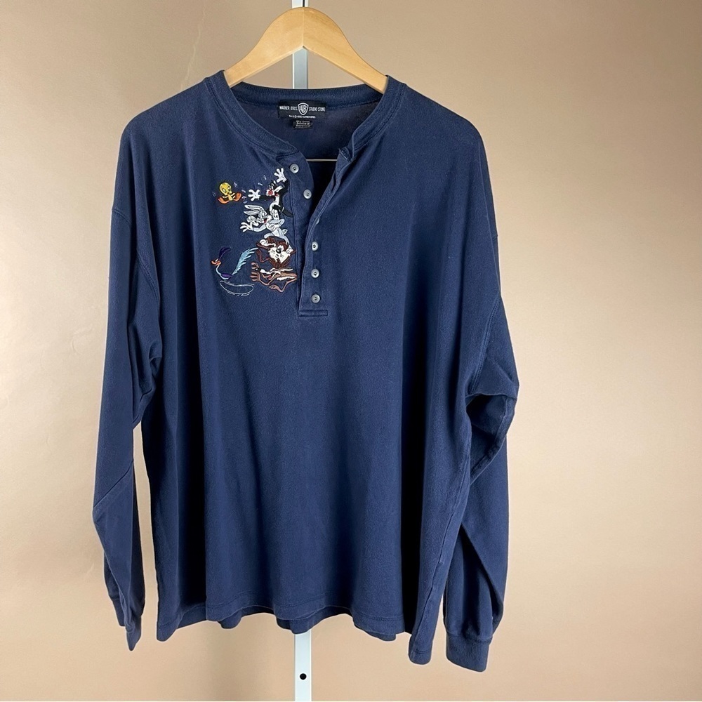 VINTAGE 90's Warner Bros Studio Store XL Looney Tunes Henley Embroidered Shirt